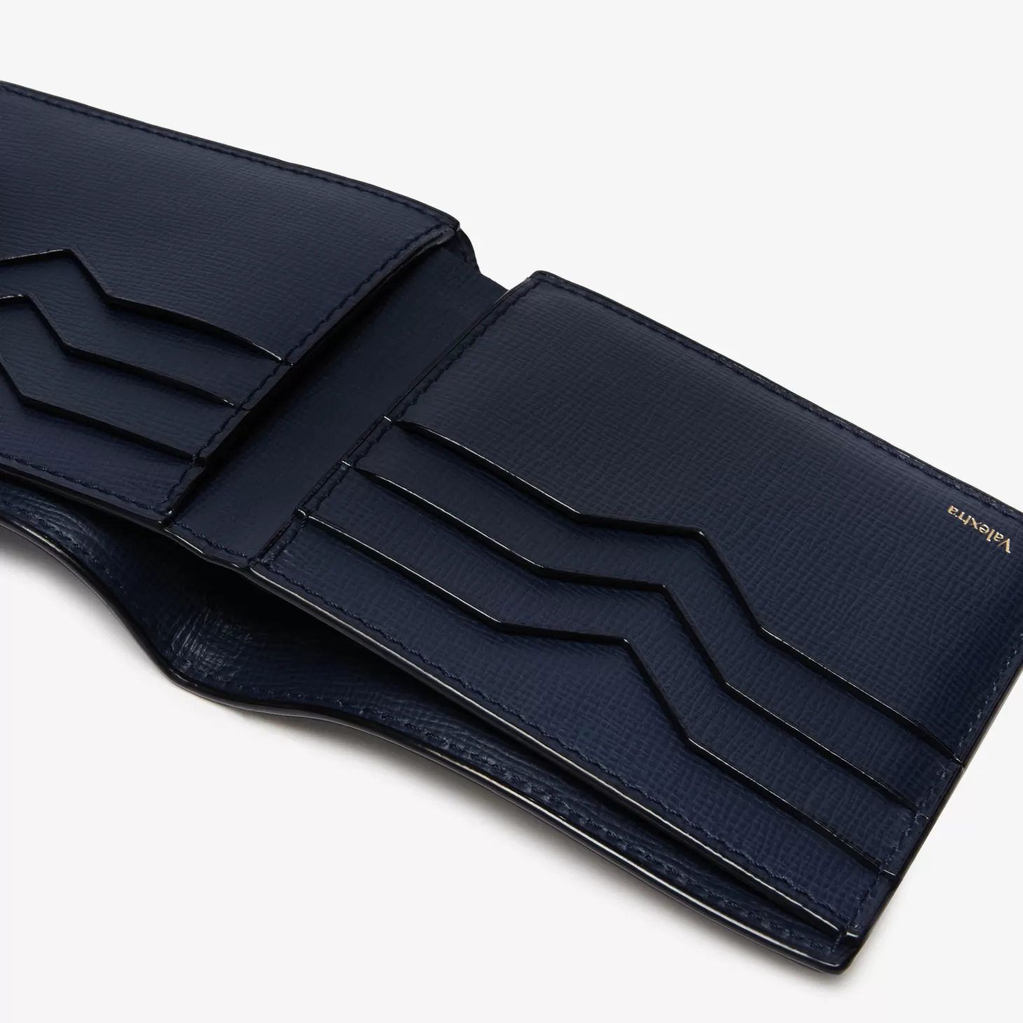 Bifold wallet 6 cc | Valextra Clearance