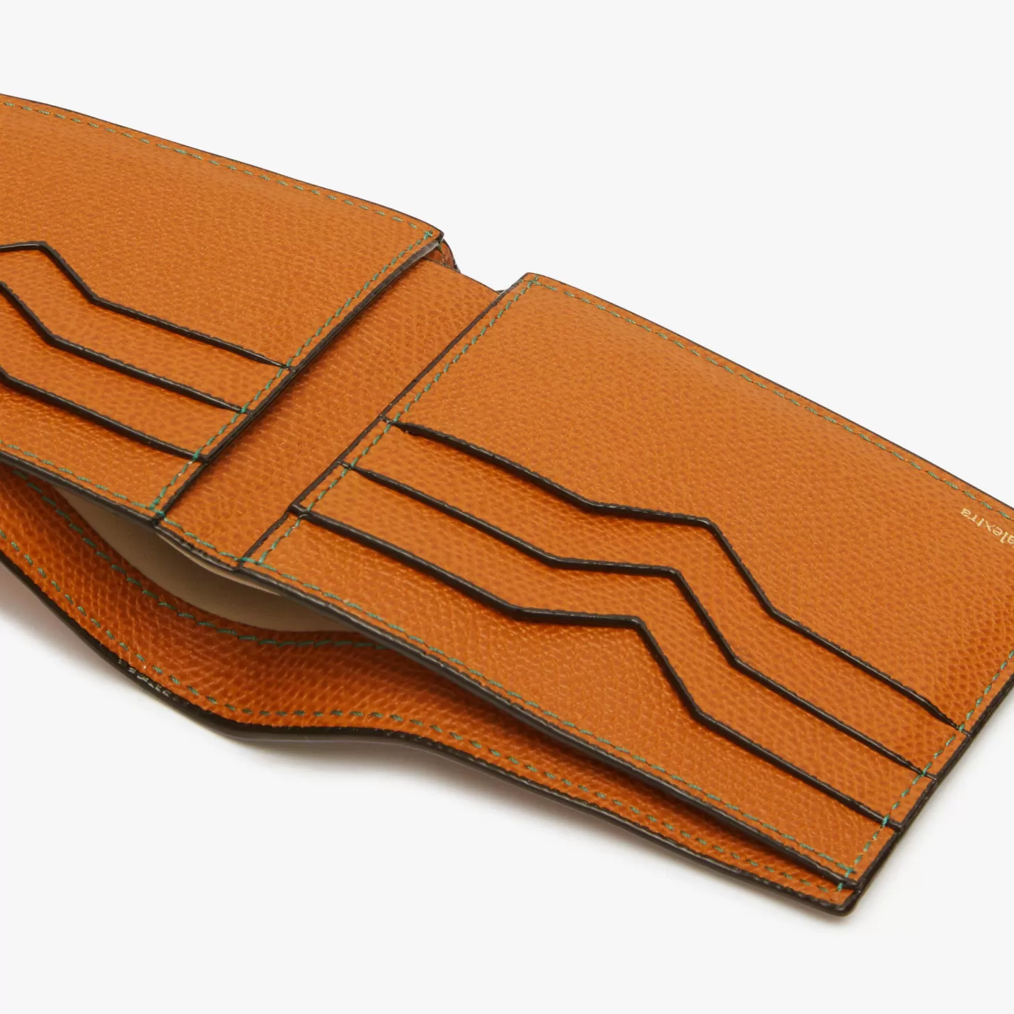 Bifold wallet 6 cc | Valextra Store