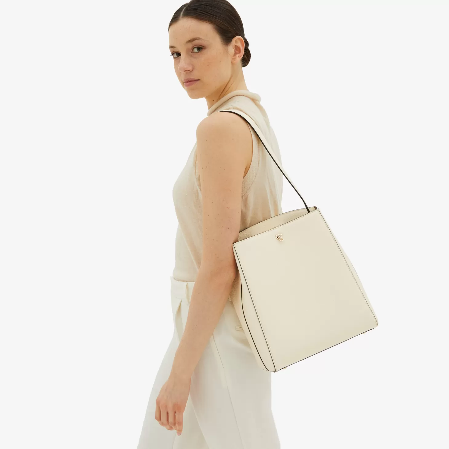 Brera shoulder bag | Valextra Shop